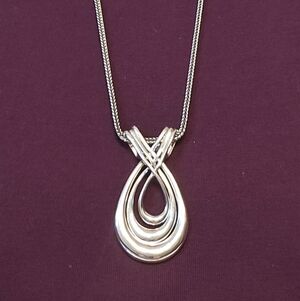 3 Pcs PENDANT SET WITH 28 INCH STAINLESS STEEL CHAIN STAMPED GM